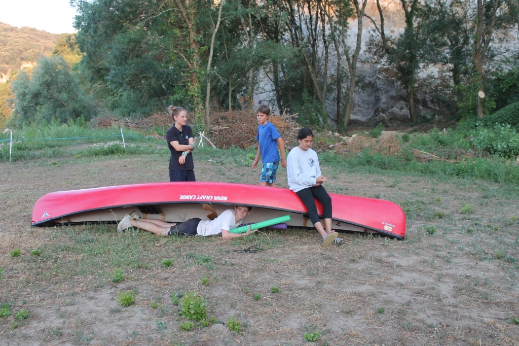 Village Camps International Summer Camp Ard&egrave;che, France 2019-07-26 https://www.villagecamps.com/journals_admin/images/2161-1711-CanoeComando12.jpg