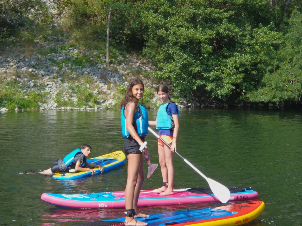Village Camps International Summer Camp Ard&egrave;che, France 2019-07-26 https://www.villagecamps.com/journals_admin/images/2161-2389-paddleBoard1.jpg