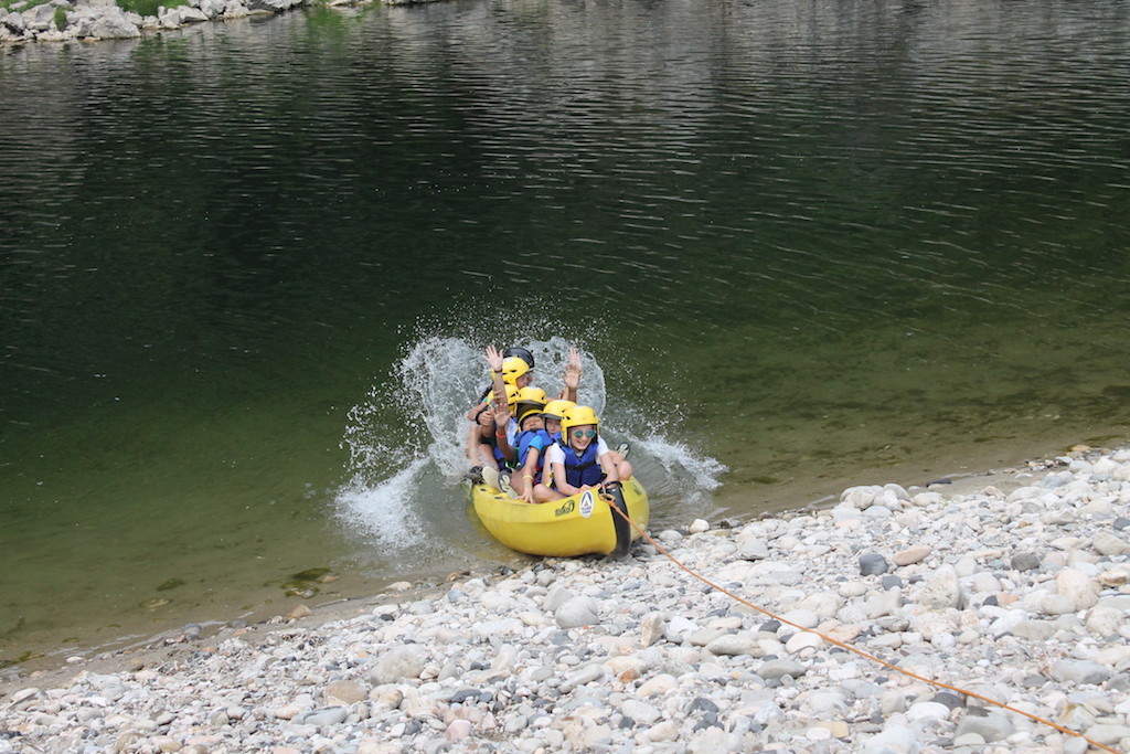 Village Camps International Summer Camp Ard&egrave;che, France 2019-07-26 https://www.villagecamps.com/journals_admin/images/2165-6950-SealLaunch4.jpg