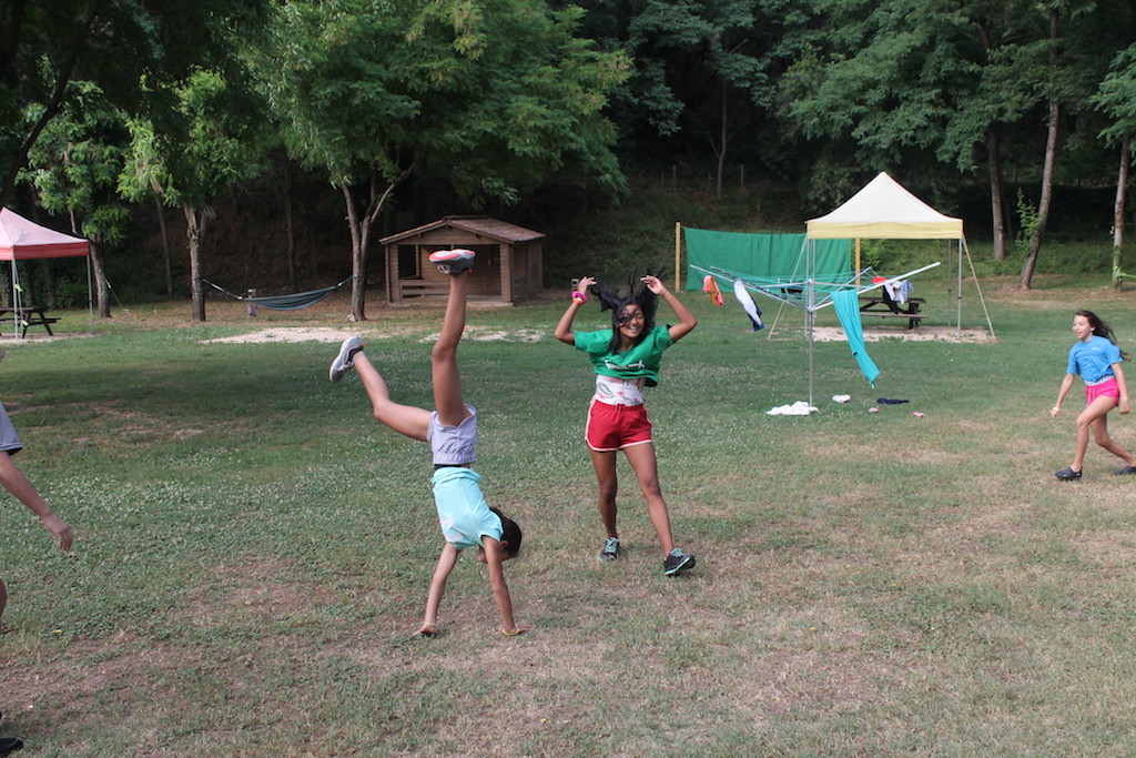 Village Camps International Summer Camp Ard&egrave;che, France 2019-07-26 https://www.villagecamps.com/journals_admin/images/2165-7066-TentInspection5.jpg
