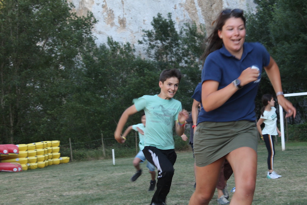 Village Camps International Summer Camp Ardèche, France 2019-07-26 https://www.villagecamps.com/journals_admin/images/2224-0117-FieldGame8.jpg
