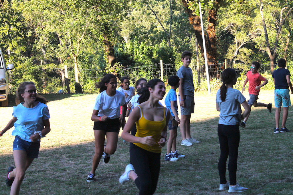 Village Camps International Summer Camp Ard&egrave;che, France 2019-07-26 https://www.villagecamps.com/journals_admin/images/2224-0123-FieldGame7.jpg