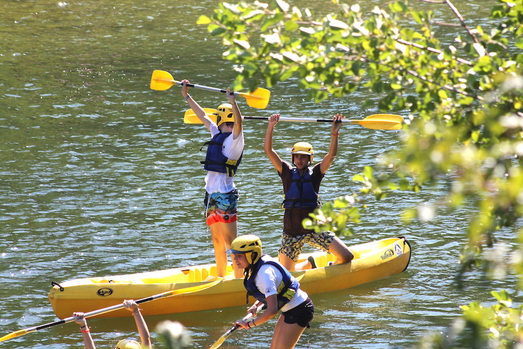 Village Camps International Summer Camp Ard&egrave;che, France 2019-07-26 https://www.villagecamps.com/journals_admin/images/2226-0033-R3Canoe6.jpg