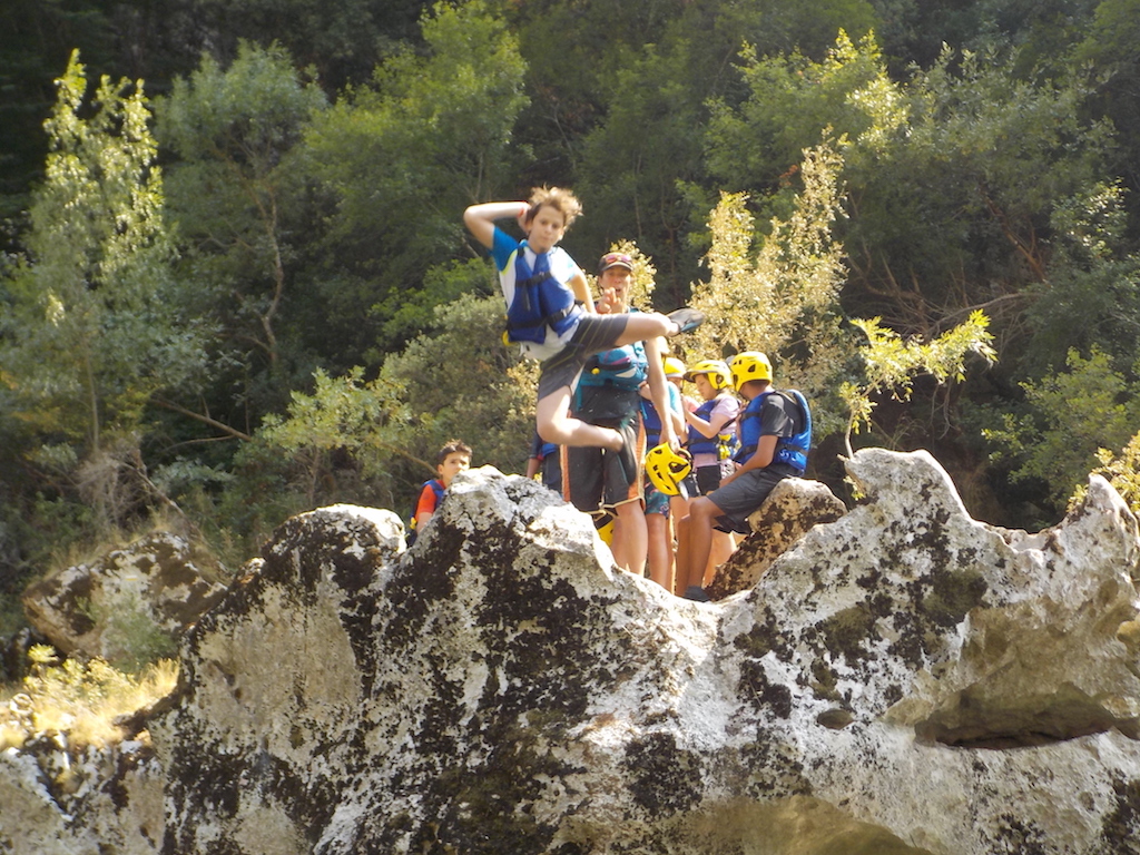 Village Camps International Summer Camp Ard&egrave;che, France 2019-07-26 https://www.villagecamps.com/journals_admin/images/2234-3404-1RockJump4.jpg