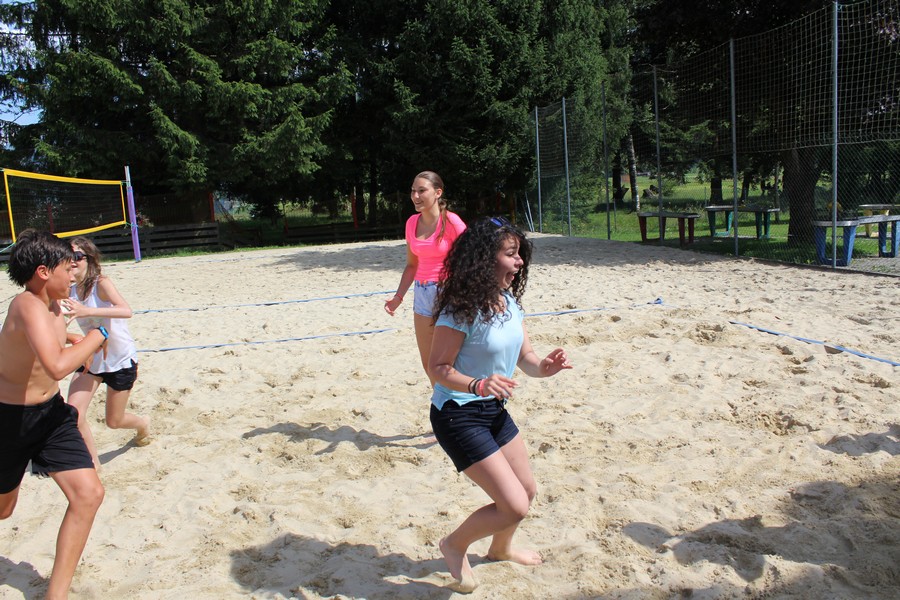 Village Camps International Summer Camp Zell am See, Austria 2025-07-26 https://www.villagecamps.com/journals_admin/images/1530-0007-img_4282.jpg