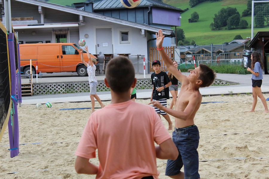 Village Camps International Summer Camp Zell am See, Austria 2025-07-26 https://www.villagecamps.com/journals_admin/images/1544-8717-IMG_0113.jpg
