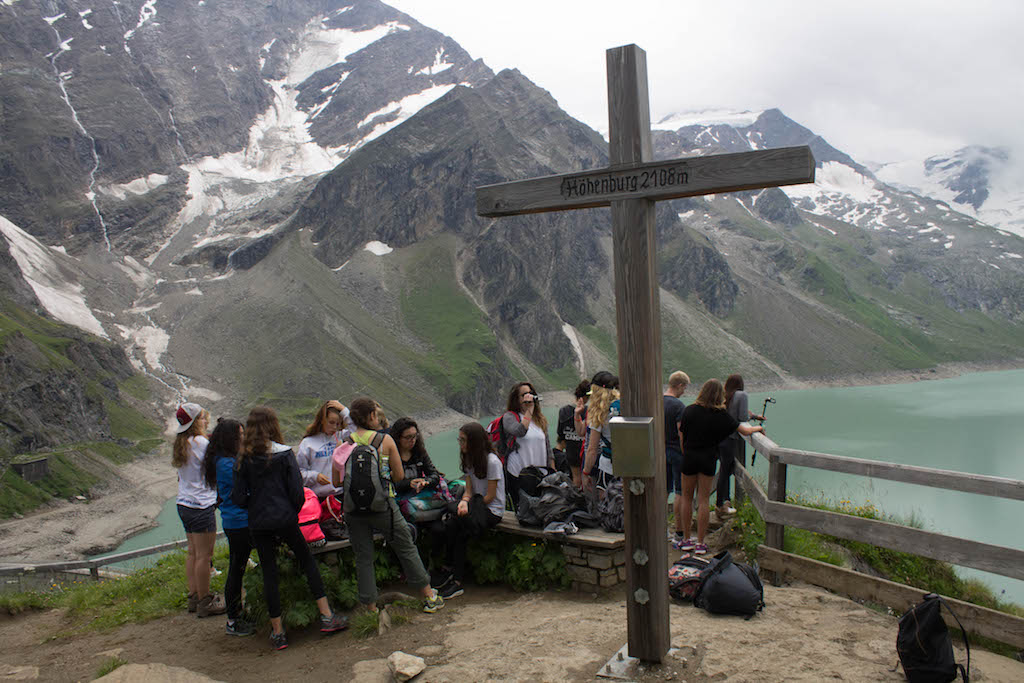 Village Camps International Summer Camp Zell am See, Austria 2025-07-26 https://www.villagecamps.com/journals_admin/images/1761-4725-peak.jpg