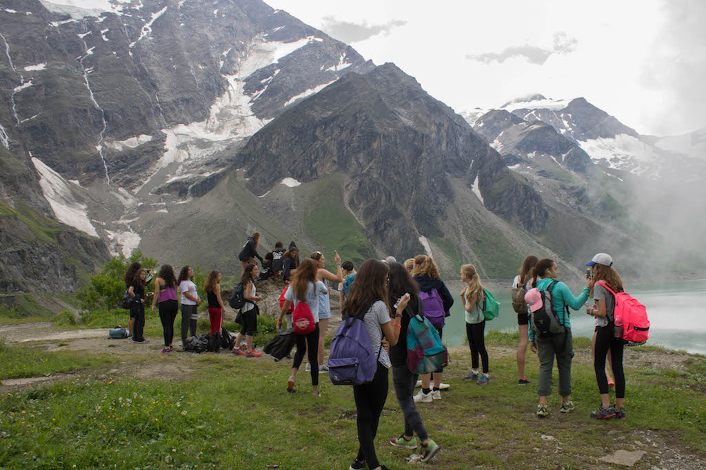Village Camps International Summer Camp Zell am See, Austria 2025-07-26 https://www.villagecamps.com/journals_admin/images/1761-4741-Selfie.jpg