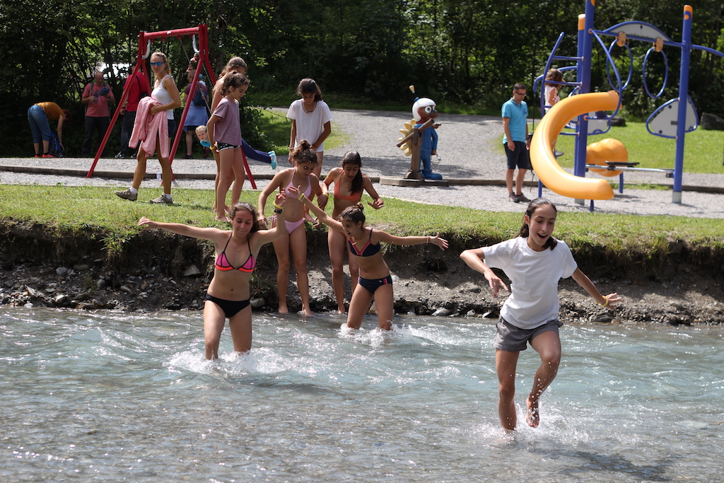 Village Camps International Summer Camp Zell am See, Austria 2025-07-26 https://www.villagecamps.com/journals_admin/images/1866-3209-IMG_9250.jpg