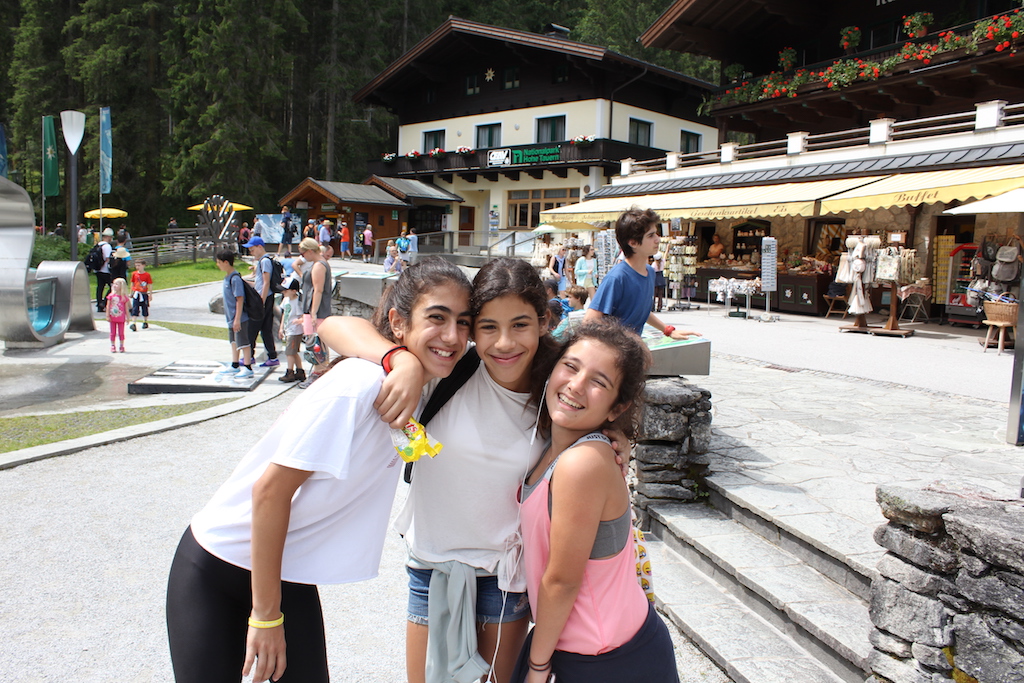 Village Camps International Summer Camp Zell am See, Austria 2026-07-05 https://www.villagecamps.com/journals_admin/images/1867-4185-IMG_9456.jpg