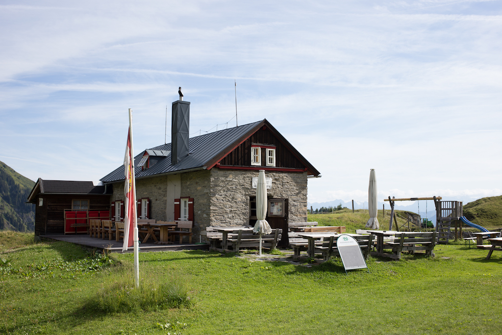 Village Camps International Summer Camp Zell am See, Austria 2025-07-26 https://www.villagecamps.com/journals_admin/images/1869-4317-_MG_5783.jpg