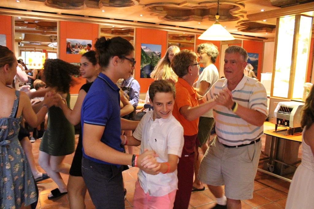 Village Camps International Summer Camp Zell am See, Austria 2025-07-26 https://www.villagecamps.com/journals_admin/images/1875-5494-IMG_0980.jpg