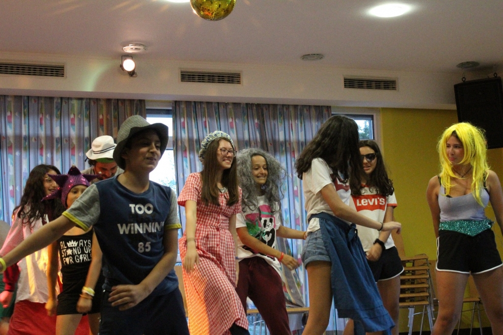 Village Camps International Summer Camp   https://www.villagecamps.com/journals_admin/images/1970-5871-IMG_3603.jpg