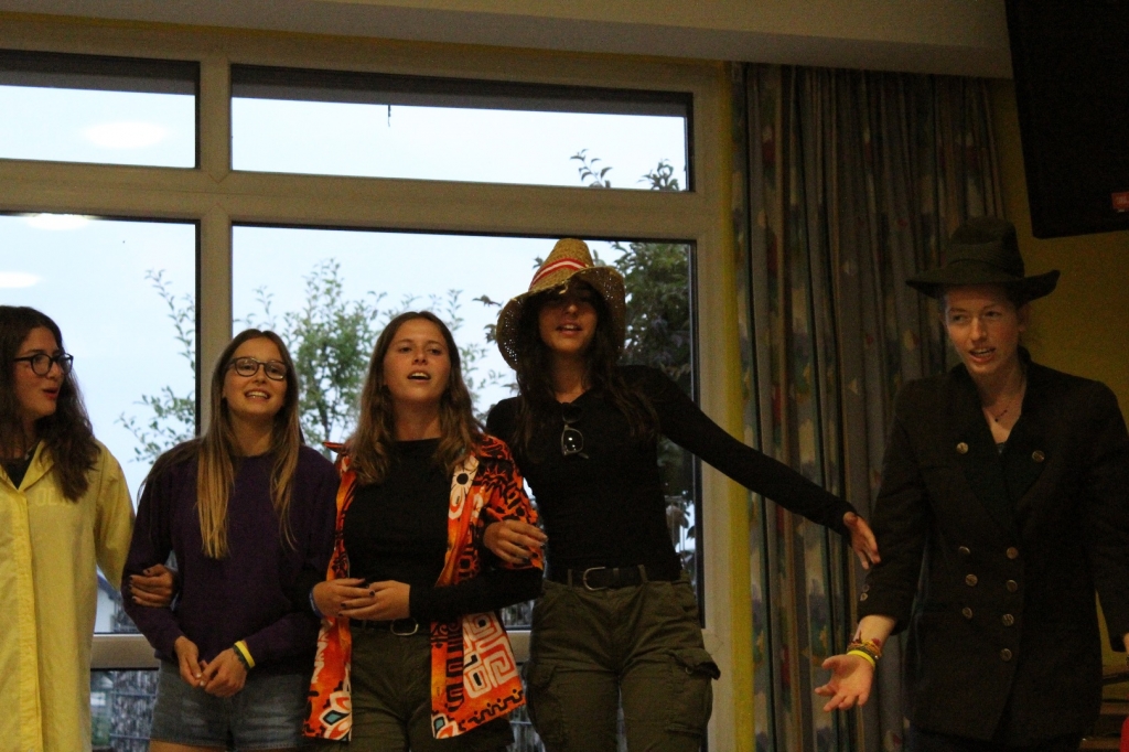 Village Camps International Summer Camp Zell am See, Austria 2025-07-26 https://www.villagecamps.com/journals_admin/images/1971-5398-IMG_3993.jpg