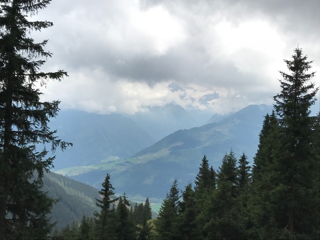 Village Camps International Summer Camp Zell am See, Austria 2025-07-26 https://www.villagecamps.com/journals_admin/images/2037-1609-IMG_9140.jpg