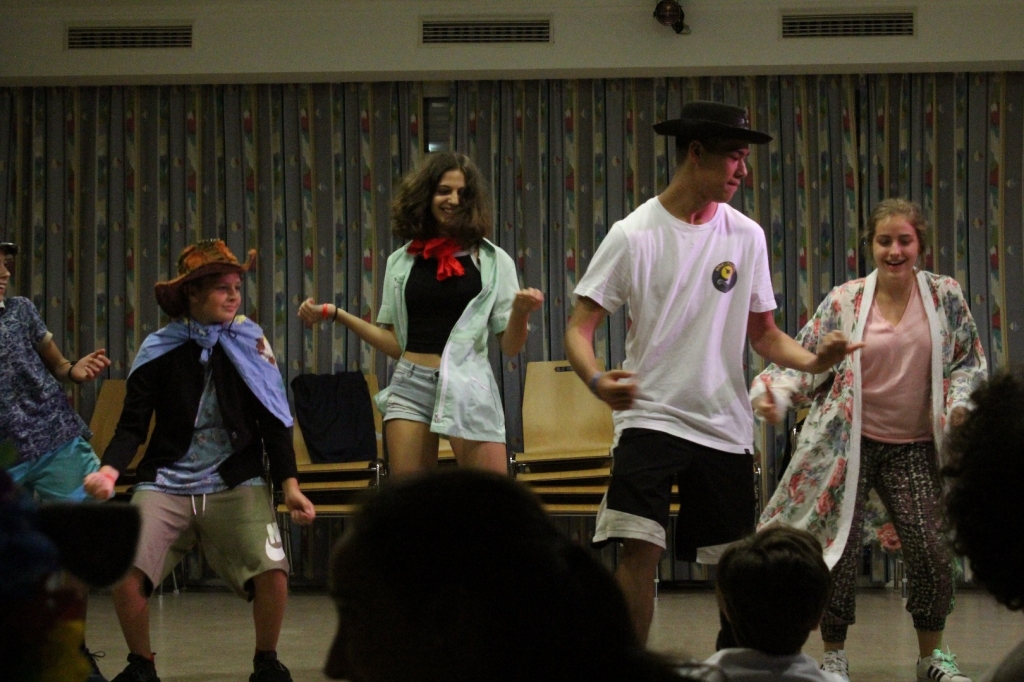 Village Camps International Summer Camp Zell am See, Austria 2025-07-26 https://www.villagecamps.com/journals_admin/images/2039-4594-IMG_8171.jpg