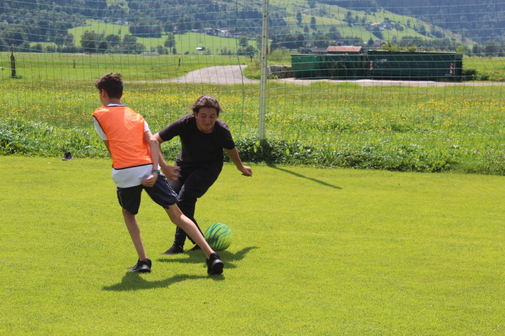 Village Camps International Summer Camp Zell am See, Austria 2025-07-26 https://www.villagecamps.com/journals_admin/images/2042-8963-IMG_9225.jpg