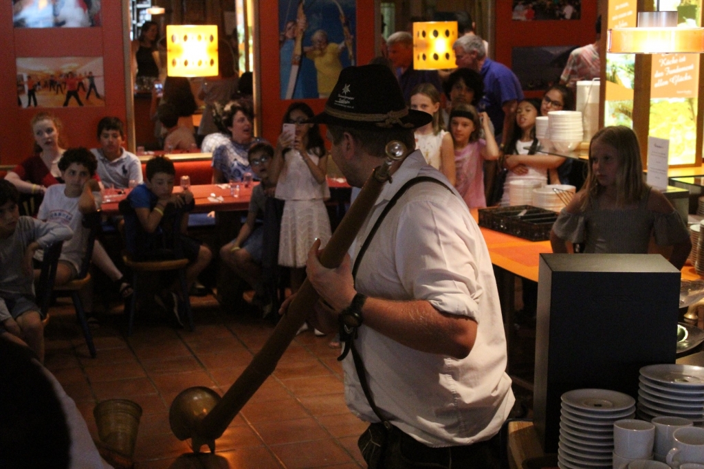 Village Camps International Summer Camp Zell am See, Austria 2025-07-26 https://www.villagecamps.com/journals_admin/images/2043-1819-IMG_9449.jpg