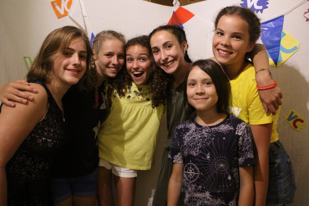 Village Camps International Summer Camp Zell am See, Austria 2025-07-26 https://www.villagecamps.com/journals_admin/images/2043-1896-IMG_9528.jpg