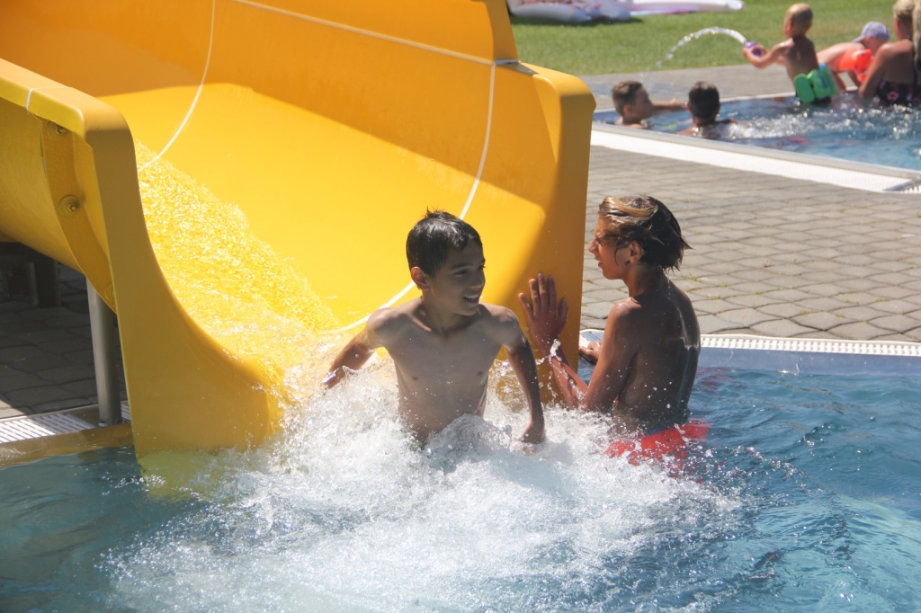 Village Camps International Summer Camp Zell am See, Austria 2025-07-26 https://www.villagecamps.com/journals_admin/images/2168-6424-IMG_8698.jpg