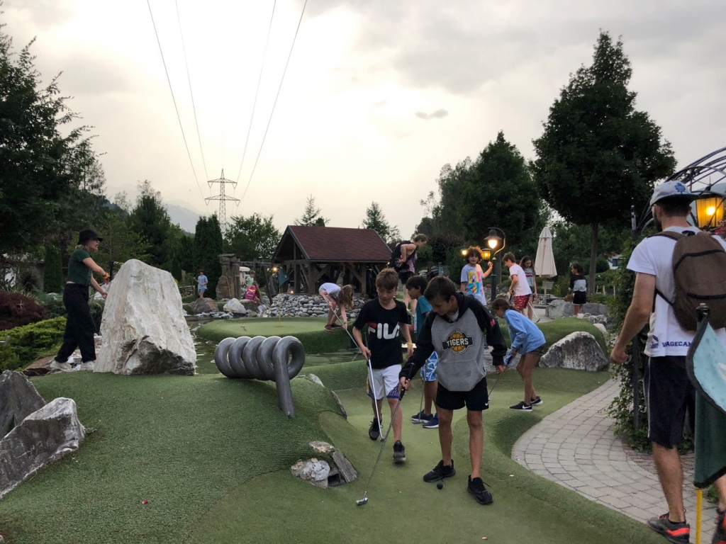 Village Camps International Summer Camp Zell am See, Austria 2025-07-26 https://www.villagecamps.com/journals_admin/images/2174-1828-IMG_4578.jpg