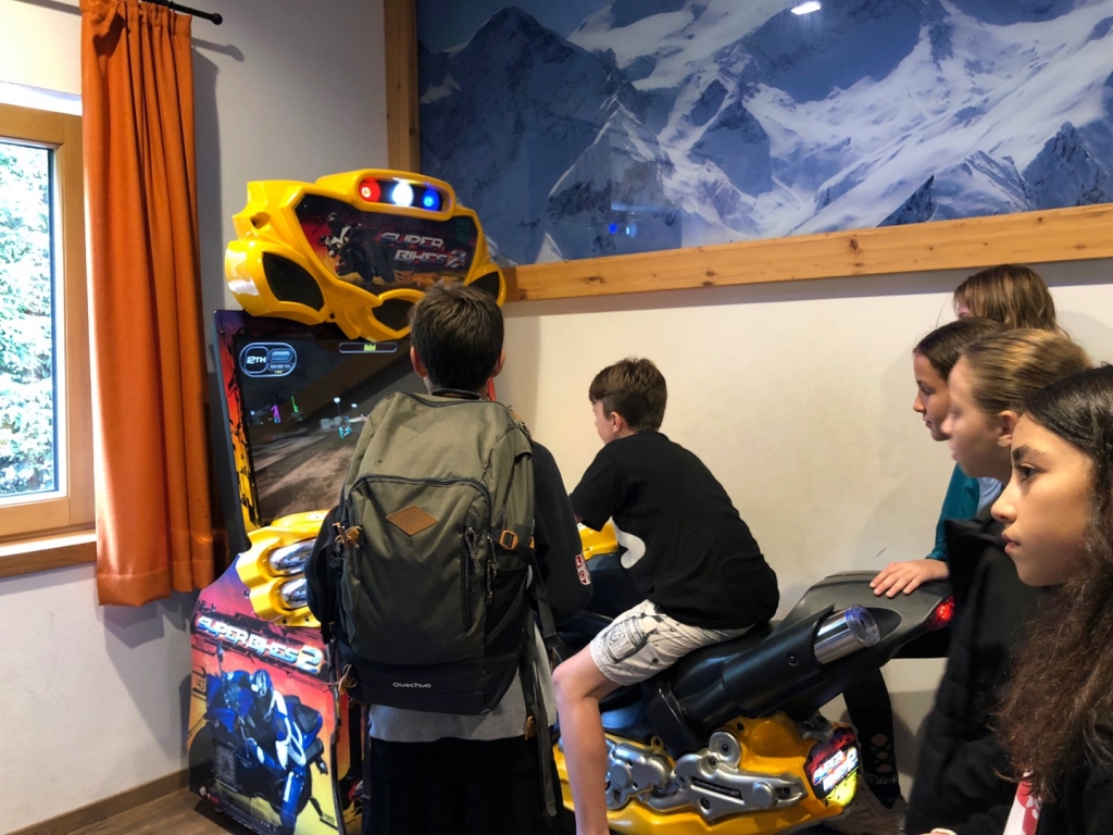 Village Camps International Summer Camp Zell am See, Austria 2025-07-26 https://www.villagecamps.com/journals_admin/images/2175-7974-IMG_4618.jpg