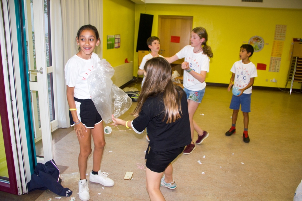 Village Camps International Summer Camp Zell am See, Austria 2025-07-26 https://www.villagecamps.com/journals_admin/images/2178-9017-VC100719-73.jpg