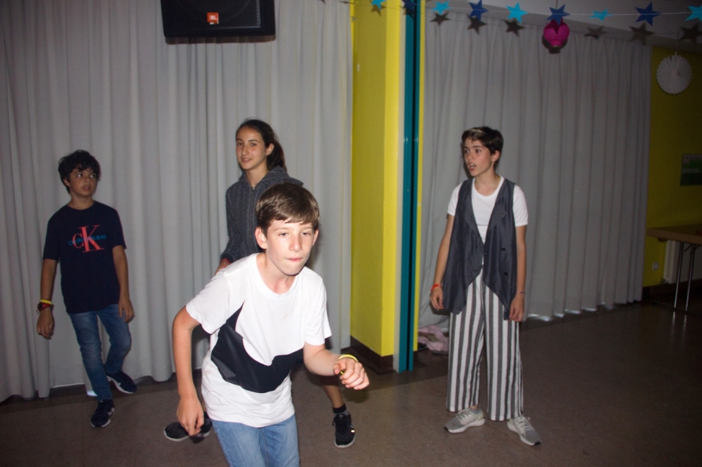 Village Camps International Summer Camp Zell am See, Austria 2025-07-26 https://www.villagecamps.com/journals_admin/images/2180-4877-VC120719-67.jpg