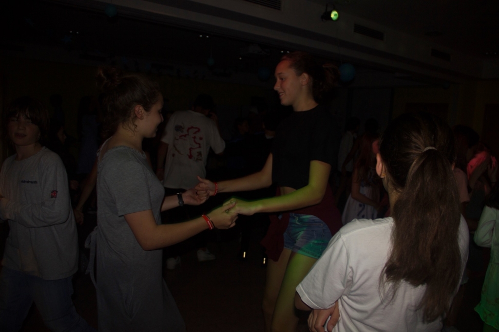 Village Camps International Summer Camp Zell am See, Austria 2025-07-26 https://www.villagecamps.com/journals_admin/images/2180-4942-VC120719-87.jpg