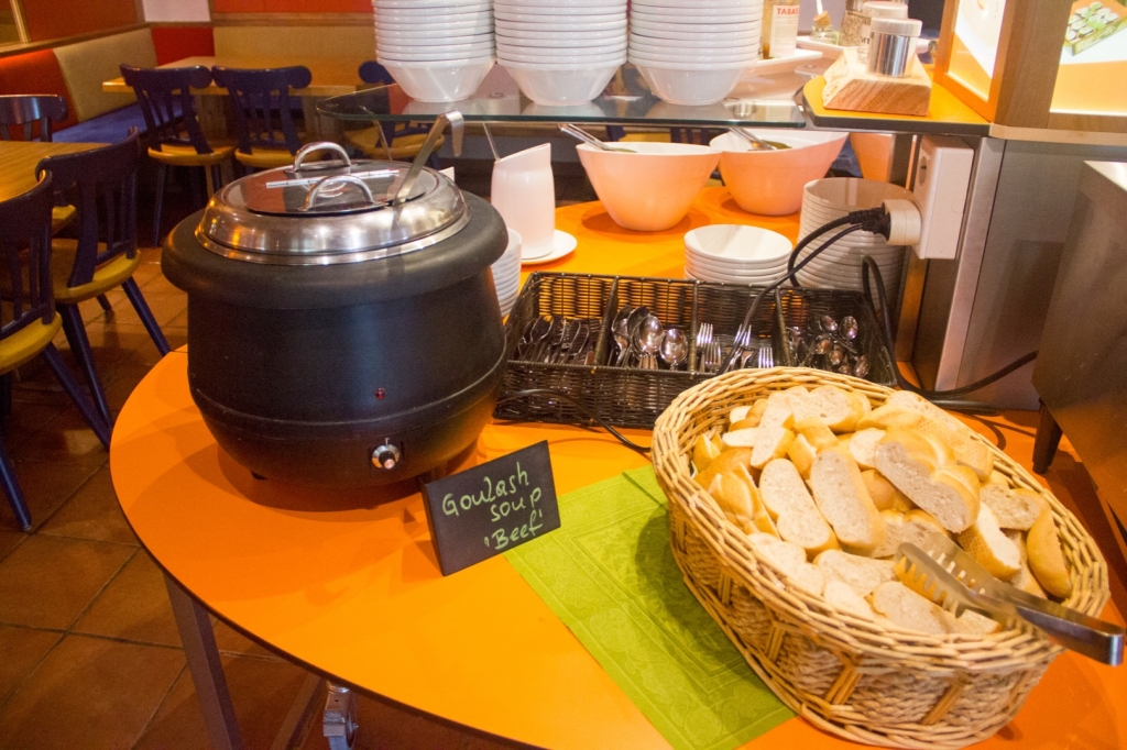 Village Camps International Summer Camp Zell am See, Austria 2025-07-26 https://www.villagecamps.com/journals_admin/images/2238-5575-VC140719-6.jpg