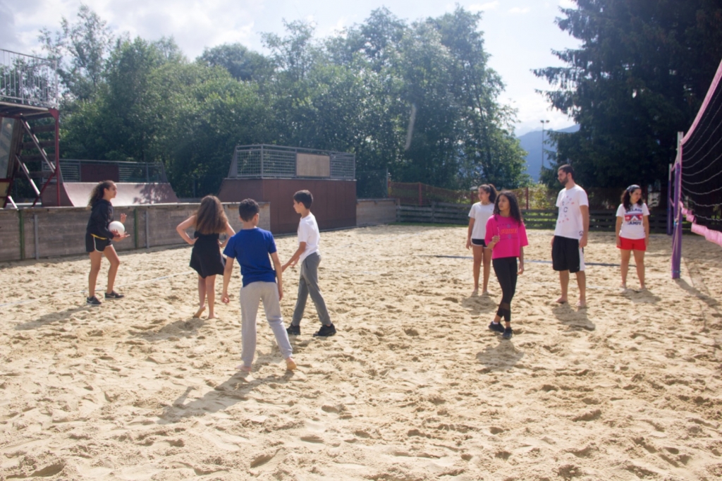 Village Camps International Summer Camp Zell am See, Austria 2025-07-26 https://www.villagecamps.com/journals_admin/images/2240-5514-VC160719-20.jpg