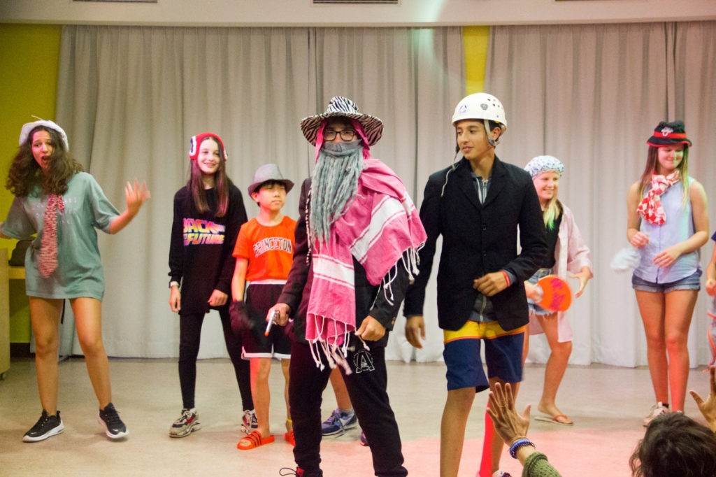 Village Camps International Summer Camp   https://www.villagecamps.com/journals_admin/images/2241-1988-VC170719-102.jpg