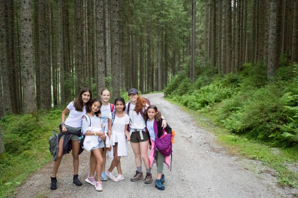Village Camps International Summer Camp Zell am See, Austria 2025-07-26 https://www.villagecamps.com/journals_admin/images/2242-7527-VC180719-10.jpg