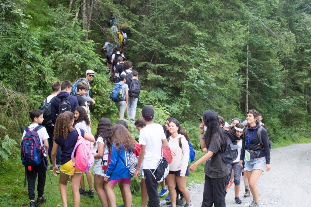 Village Camps International Summer Camp Zell am See, Austria 2025-07-26 https://www.villagecamps.com/journals_admin/images/2242-7753-VC180719-2.jpg