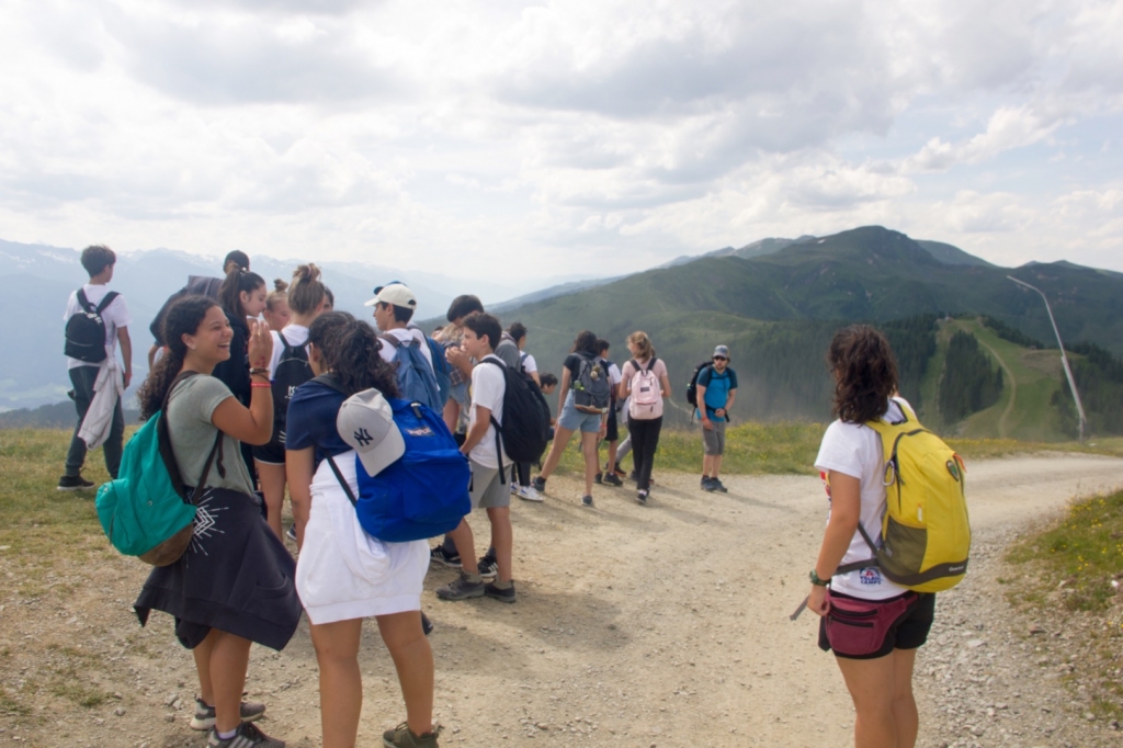 Village Camps International Summer Camp Zell am See, Austria 2026-07-05 https://www.villagecamps.com/journals_admin/images/2244-7721-VC200719-9.jpg