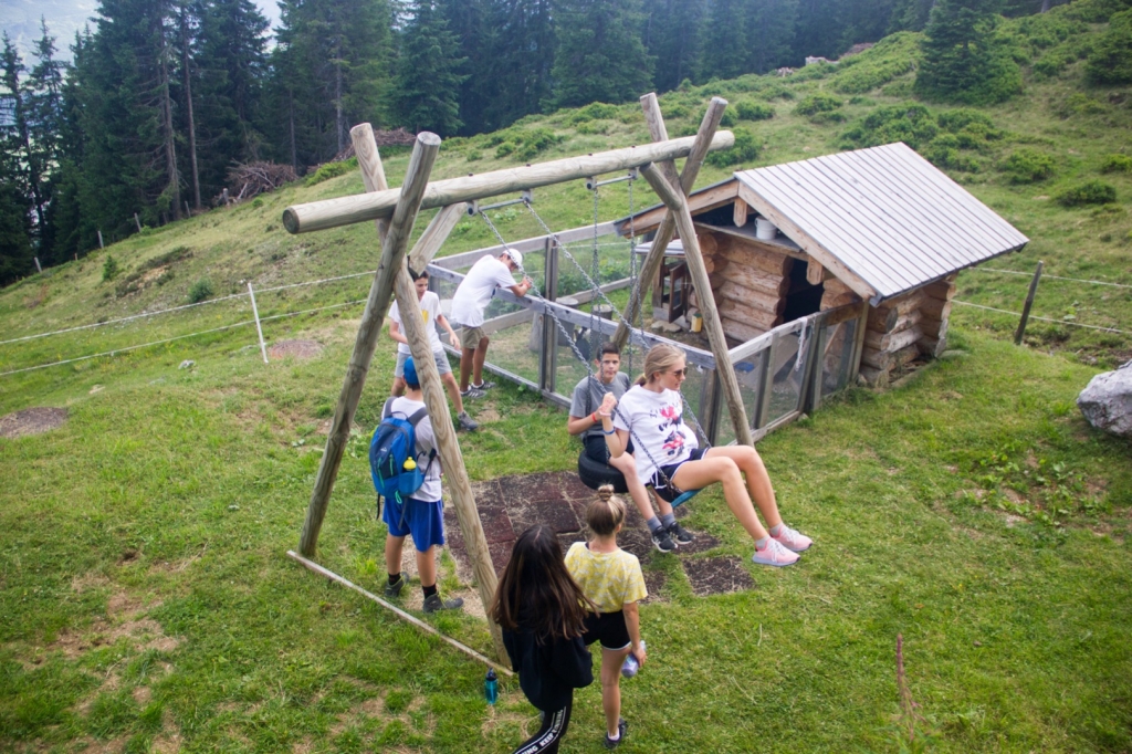 Village Camps International Summer Camp Zell am See, Austria 2026-07-05 https://www.villagecamps.com/journals_admin/images/2244-7752-VC200719-17.jpg