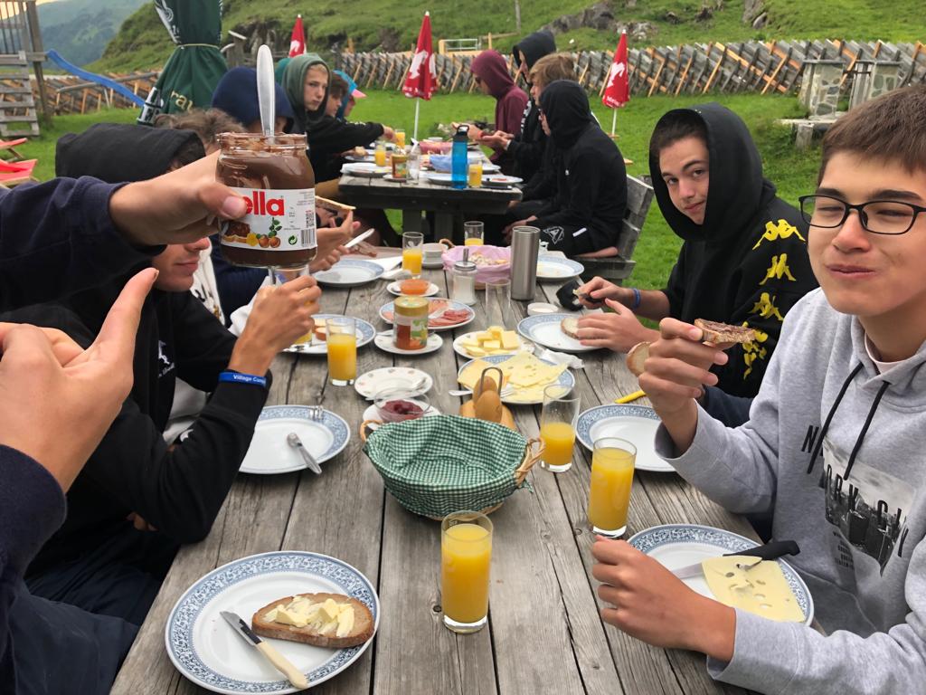 Village Camps International Summer Camp Zell am See, Austria 2025-07-26 https://www.villagecamps.com/journals_admin/images/2245-9391-8168fa46-392d-4db4-9b77-024720dd3cb9.jpg