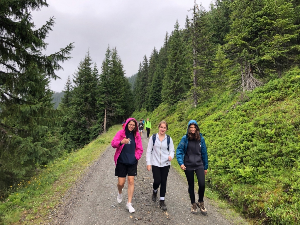 Village Camps International Summer Camp Zell am See, Austria 2025-07-26 https://www.villagecamps.com/journals_admin/images/2245-9413-IMG_5054.jpg