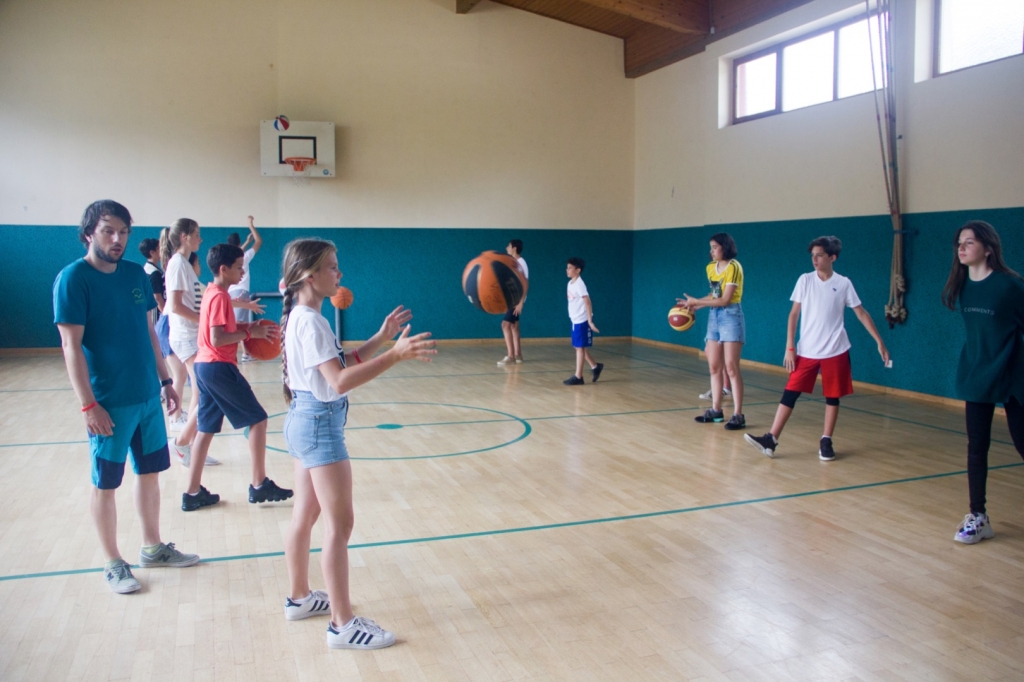 Village Camps International Summer Camp Zell am See, Austria 2025-07-26 https://www.villagecamps.com/journals_admin/images/2246-2195-VC220719-41.jpg