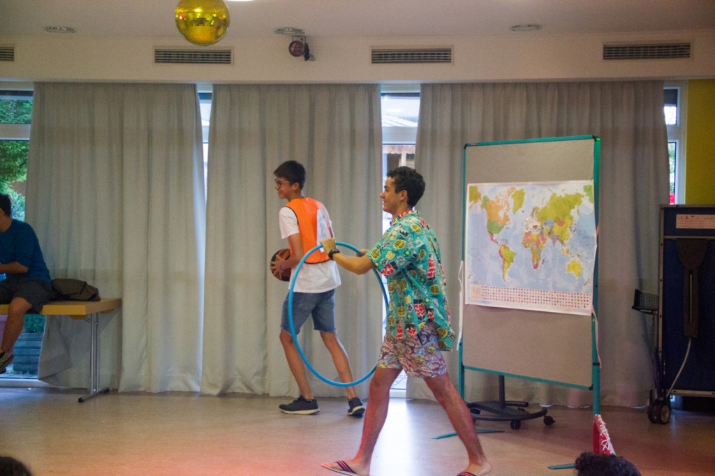 Village Camps International Summer Camp Zell am See, Austria 2025-07-26 https://www.villagecamps.com/journals_admin/images/2247-8825-VC230719-16.jpg