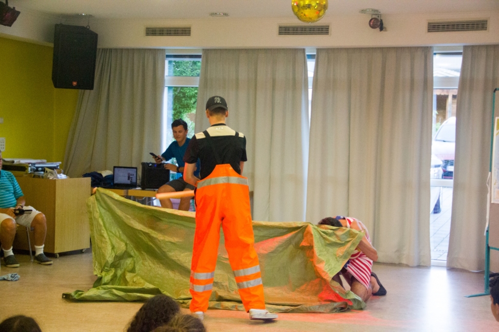 Village Camps International Summer Camp Zell am See, Austria 2025-07-26 https://www.villagecamps.com/journals_admin/images/2247-8832-VC230719-19.jpg