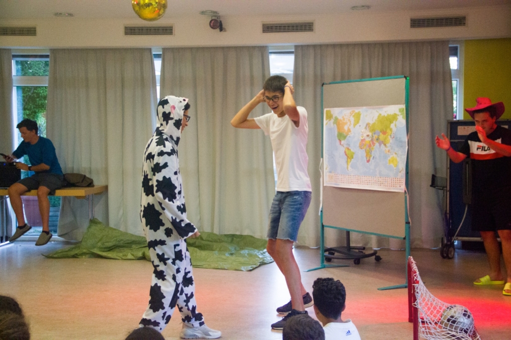 Village Camps International Summer Camp Zell am See, Austria 2025-07-26 https://www.villagecamps.com/journals_admin/images/2247-8866-VC230719-23.jpg