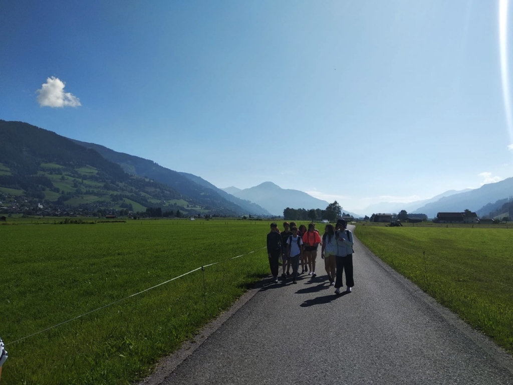 Village Camps International Summer Camp Zell am See, Austria 2025-07-26 https://www.villagecamps.com/journals_admin/images/2247-9126-9fe604c1-8d74-40b0-8511-073b2c4f5db2.jpg
