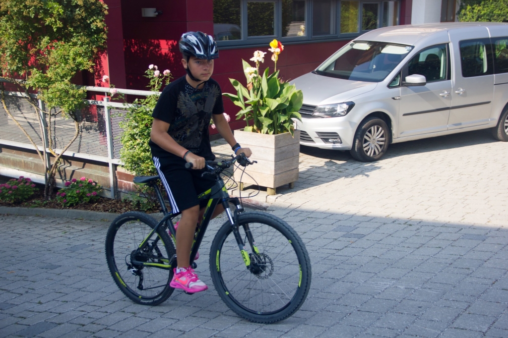Village Camps International Summer Camp Zell am See, Austria 2026-07-05 https://www.villagecamps.com/journals_admin/images/2249-8802-VC250719-9.jpg