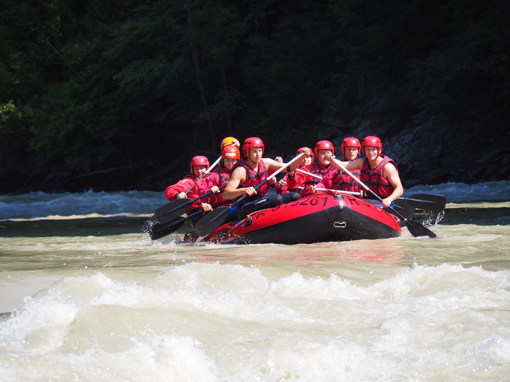 Village Camps International Summer Camp Zell am See, Austria 2026-07-05 https://www.villagecamps.com/journals_admin/images/2250-0851-UNADJUSTEDNONRAW_thumb_1aac.jpg