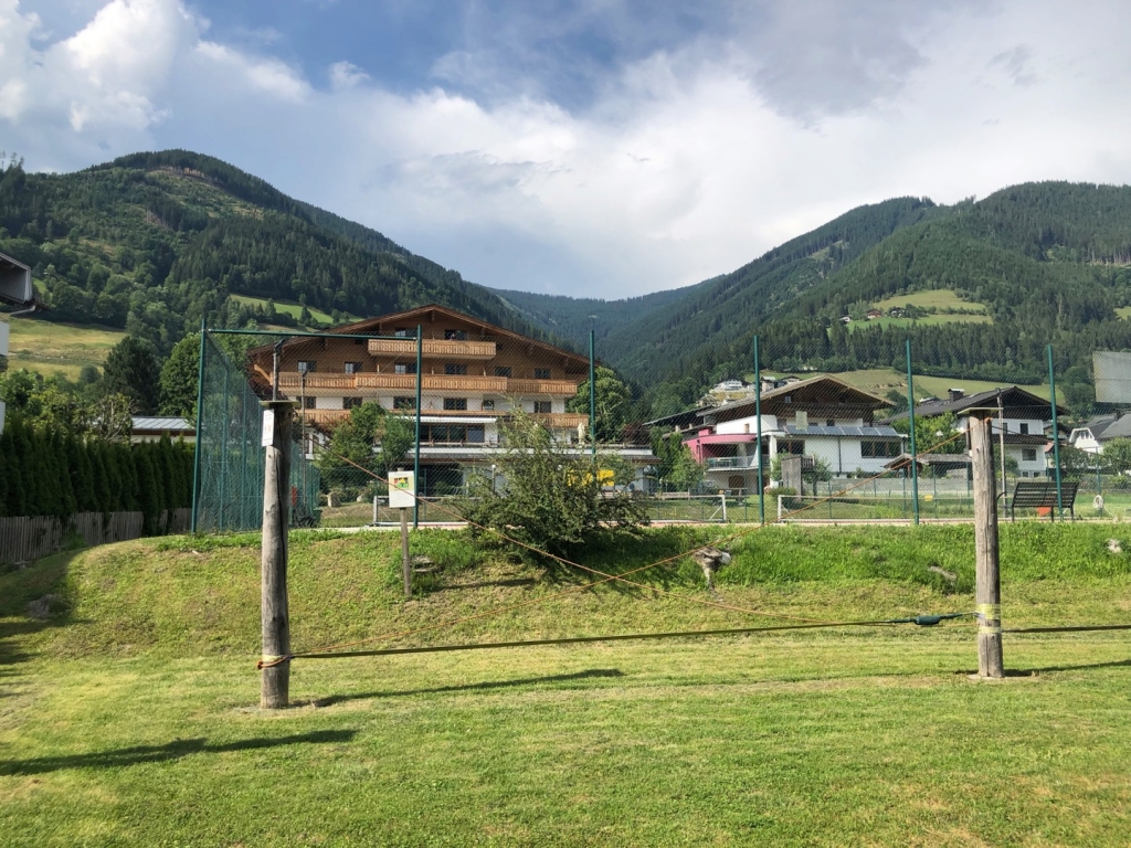 Village Camps International Summer Camp Zell am See, Austria 2025-07-26 https://www.villagecamps.com/journals_admin/images/2251-9828-IMG_5482.jpg
