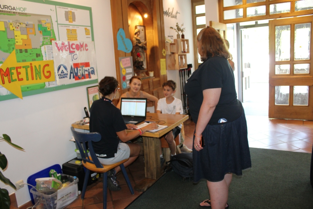 Village Camps International Summer Camp Zell am See, Austria 2025-07-26 https://www.villagecamps.com/journals_admin/images/2446-2749-IMG_0141.jpg