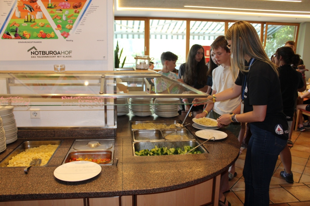 Village Camps International Summer Camp Zell am See, Austria 2025-07-26 https://www.villagecamps.com/journals_admin/images/2446-2754-IMG_0171.jpg