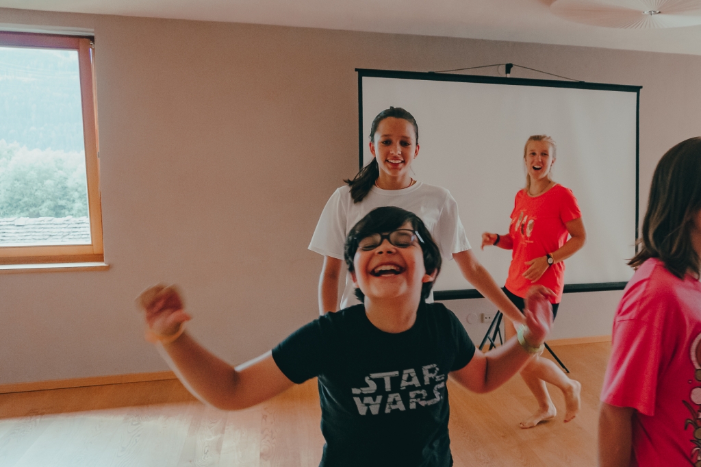 Village Camps International Summer Camp Zell am See, Austria 2025-07-26 https://www.villagecamps.com/journals_admin/images/2447-2079-04_06_2022_Village_Camp_Zell_am_See_First_Day_98.jpg