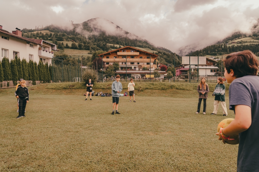 Village Camps International Summer Camp Zell am See, Austria 2025-07-26 https://www.villagecamps.com/journals_admin/images/2448-3312-05_06_2022_Village_Camp_Zell_am_See_Second_Day_13.jpg